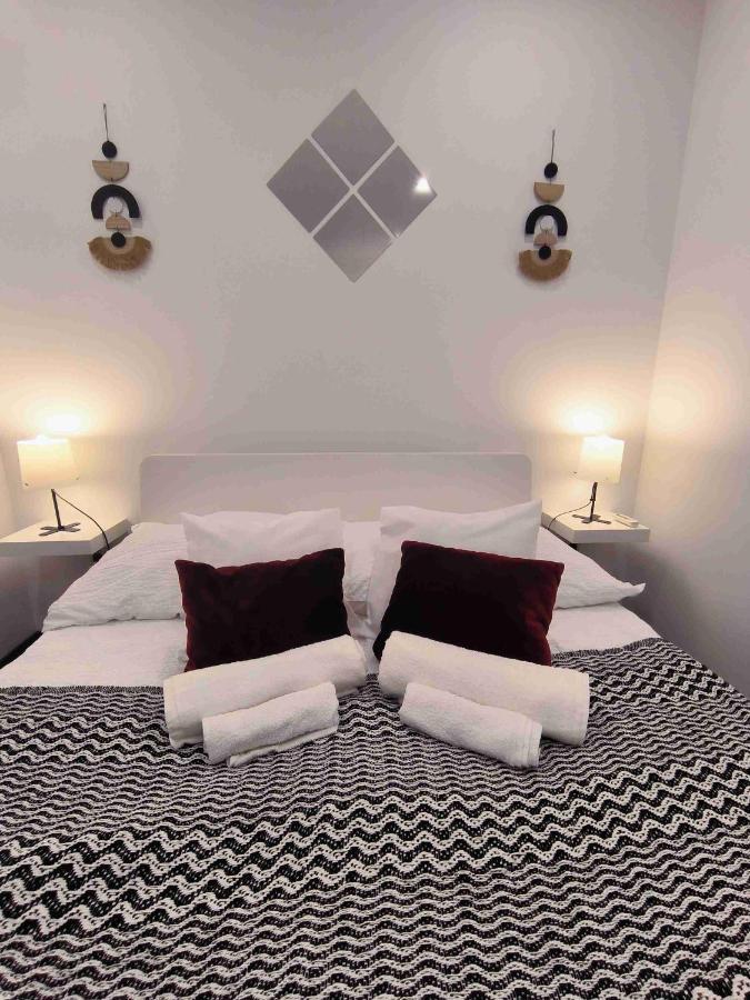 Baky House Leilighet Balatonlelle Eksteriør bilde